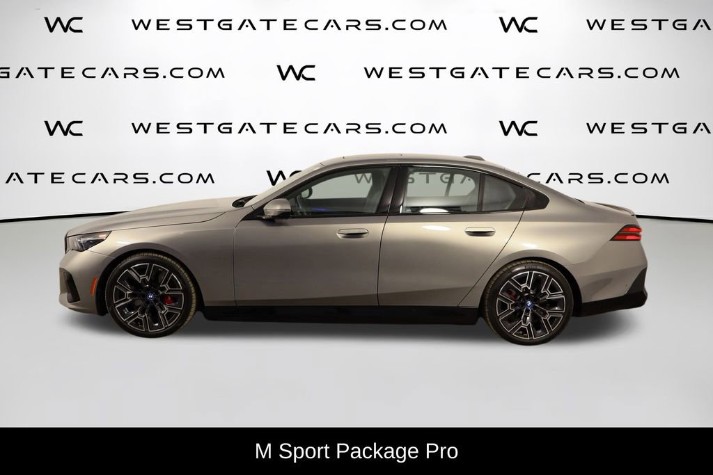 Used 2024 BMW i5 eDrive40i w/ M Sport Package image 5