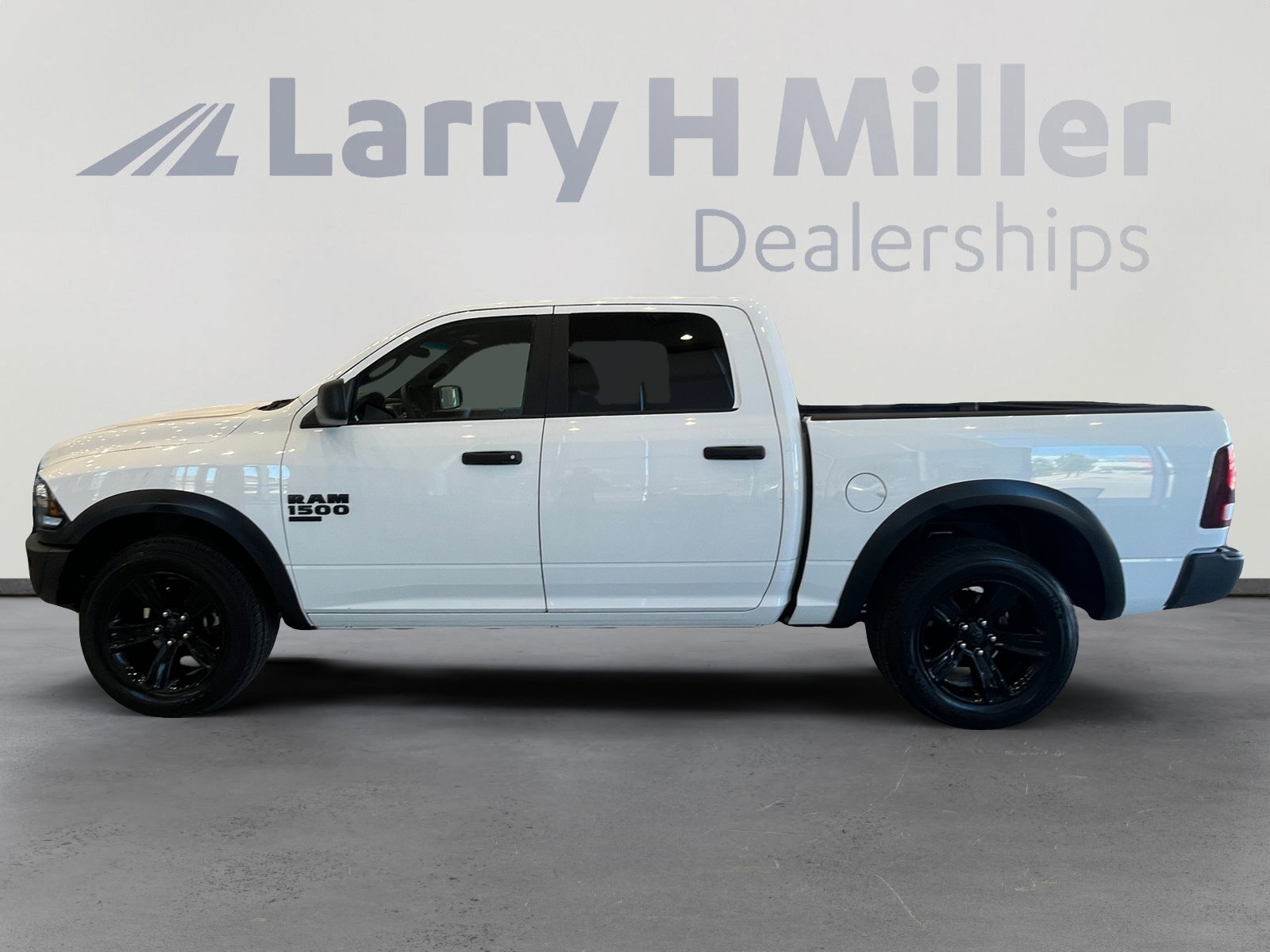 Used 2024 RAM 1500 Classic Warlock image 2