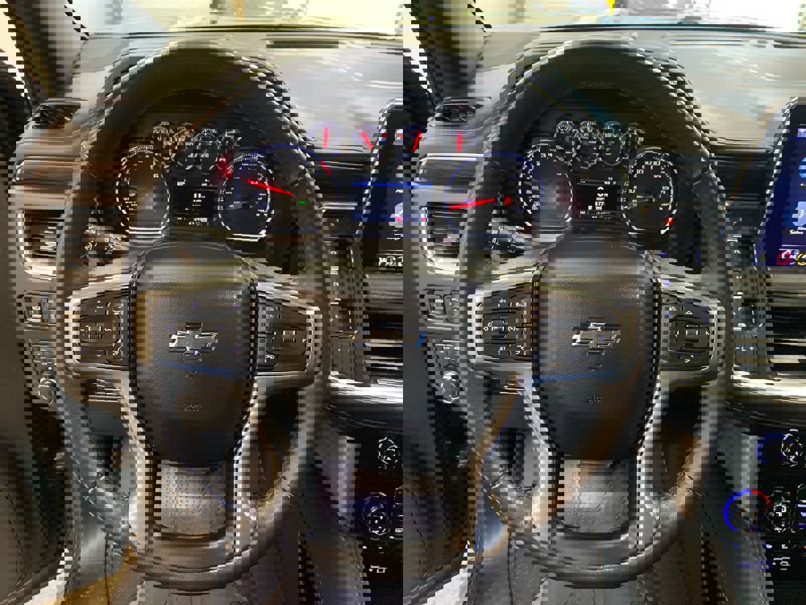 Used 2021 Chevrolet Tahoe Z71 w/ Z71 Signature Package image 19