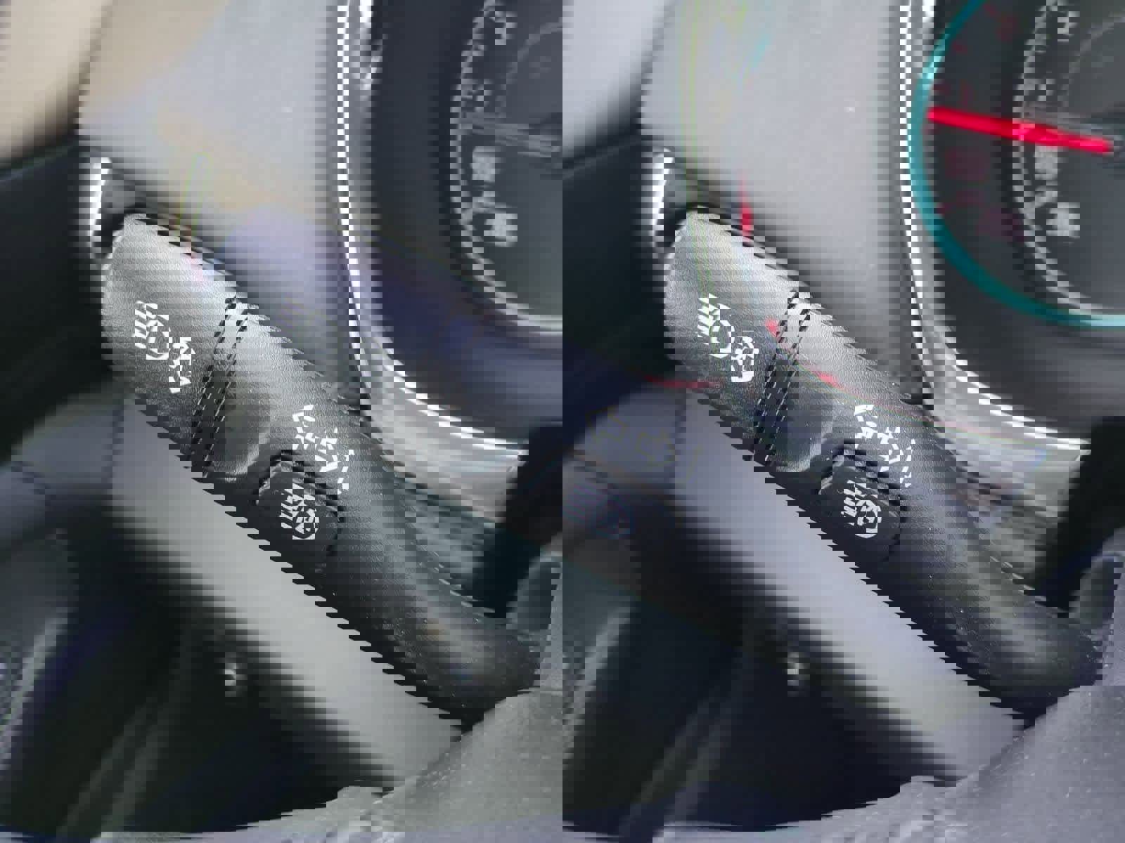 Used 2022 Chevrolet Traverse RS image 26