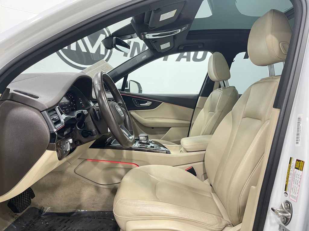 Used 2018 Audi Q7 3.0T Prestige w/ Prestige Package image 12