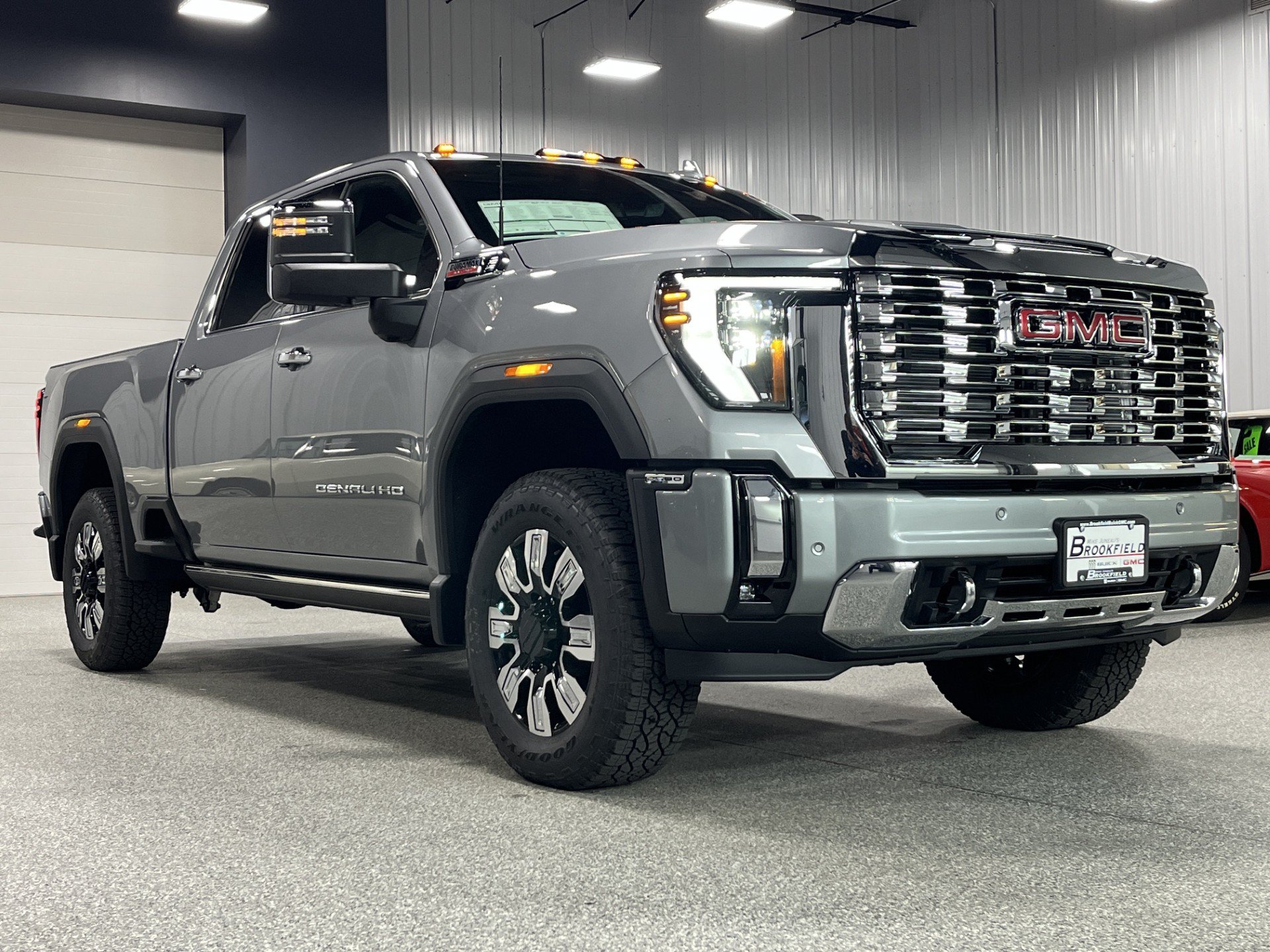 New 2026 GMC Sierra 2500 Denali w/ Denali Reserve Package AWD/4WD image 8