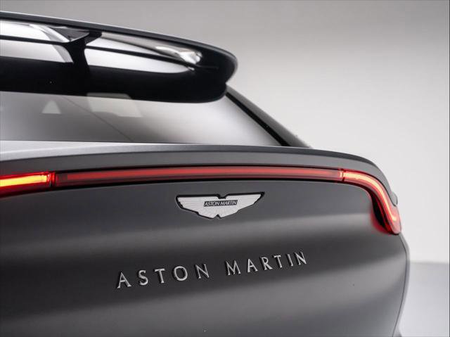 Used 2021 Aston Martin DBX AWD/4WD image 31