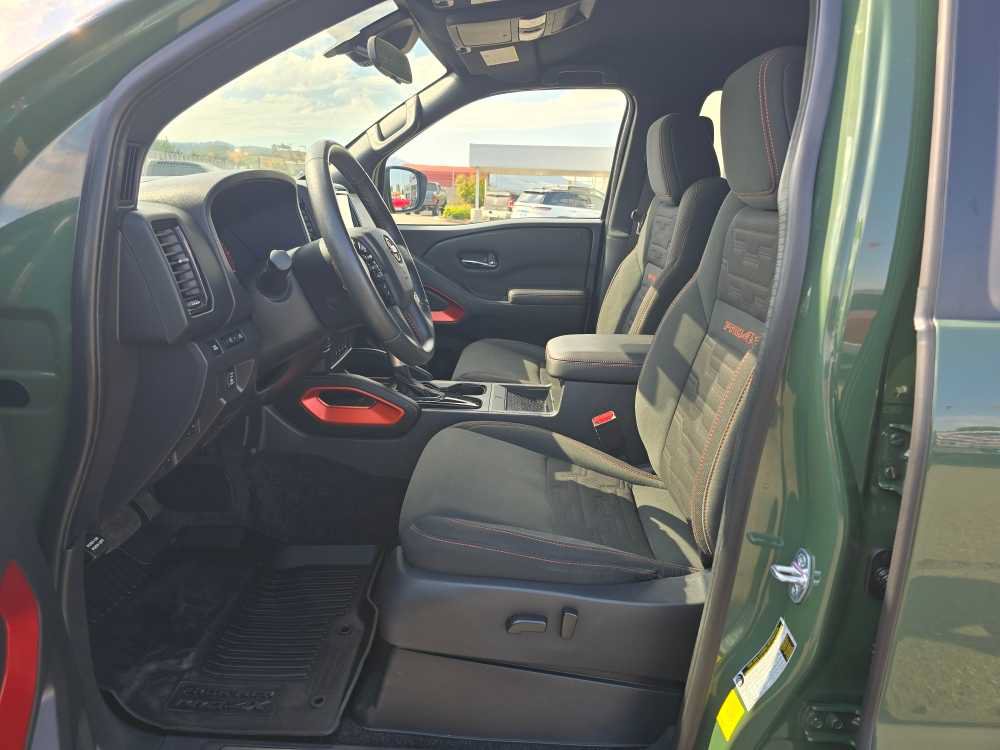 Used 2023 Nissan Frontier PRO-4X w/ Pro Convenience Package AWD/4WD image 9