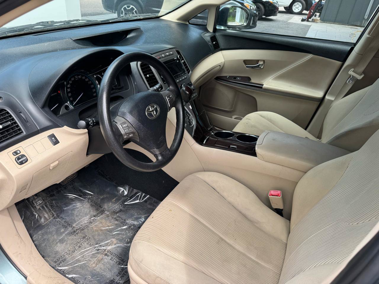 Used 2011 Toyota Venza AWD image 10