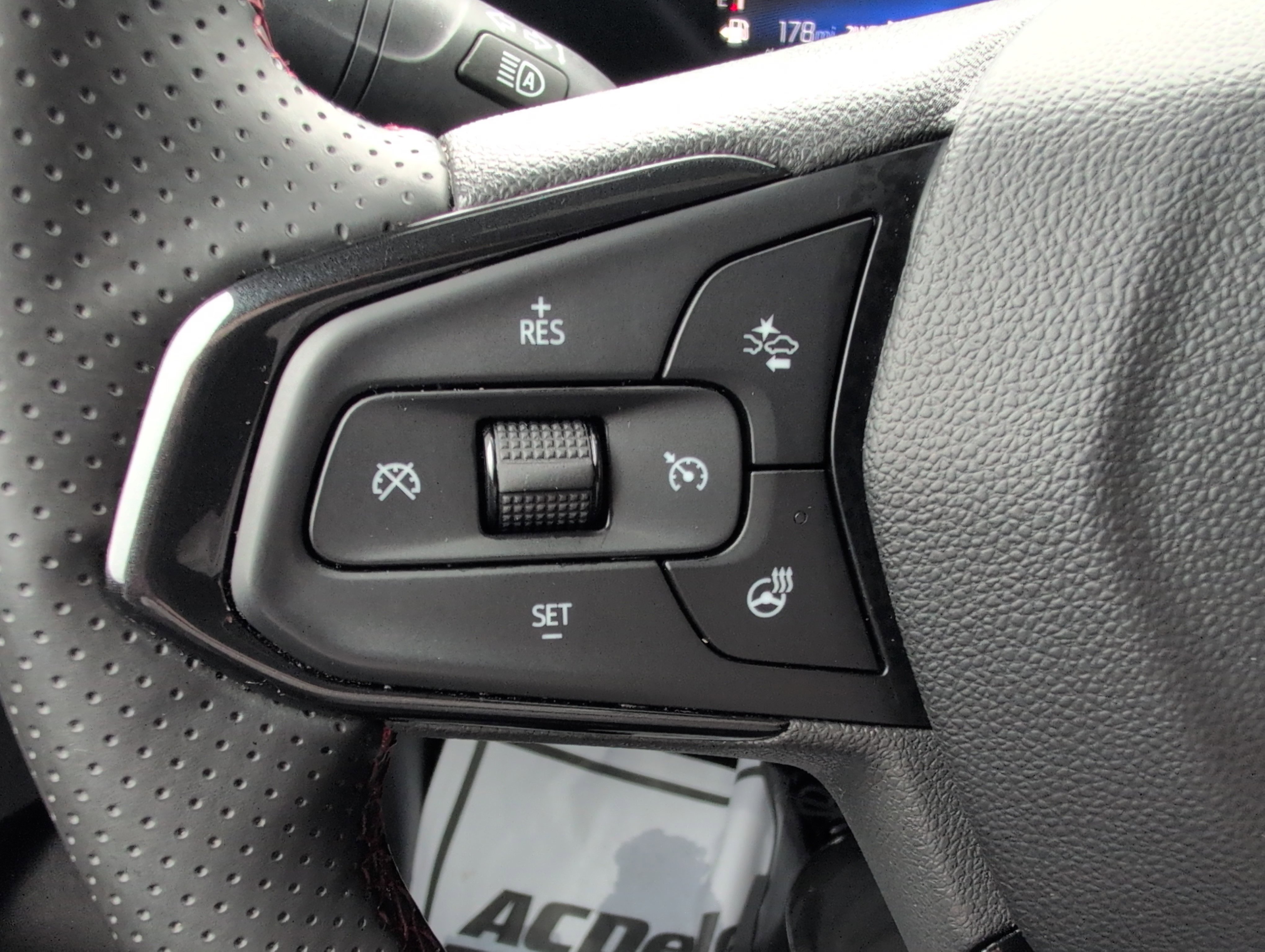 Used 2024 Chevrolet TrailBlazer RS image 16