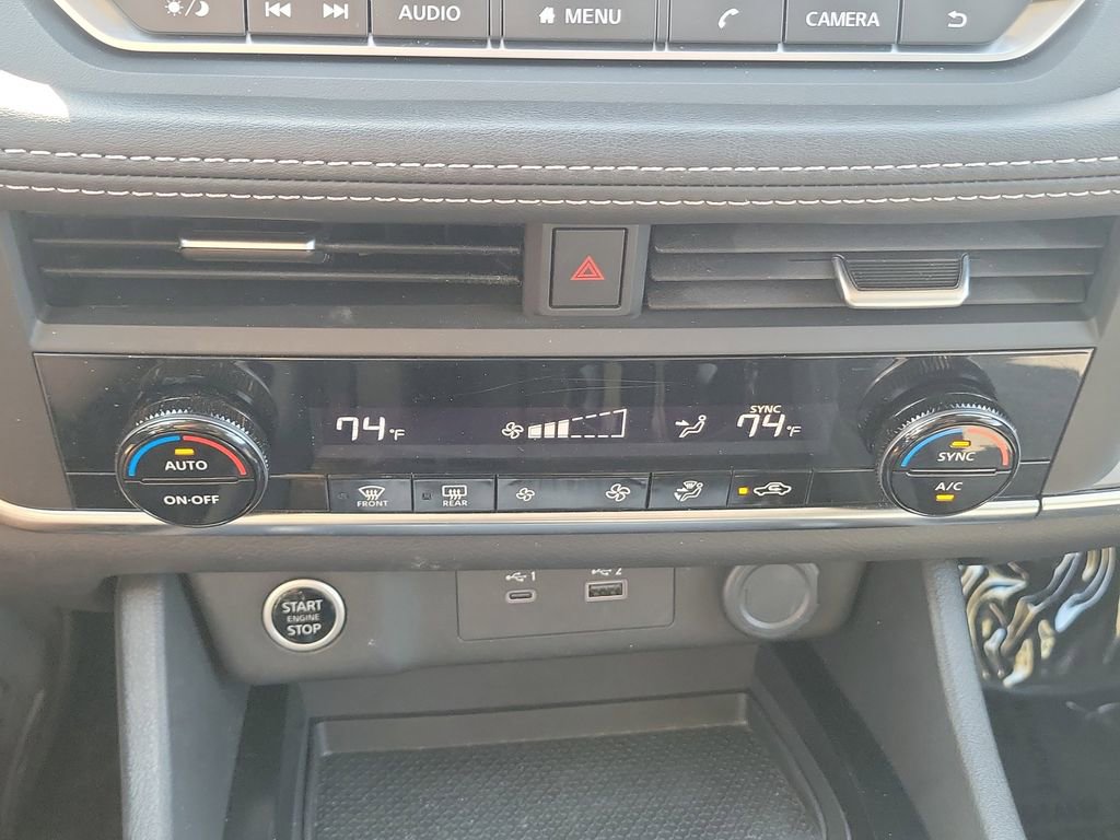 Used 2023 Nissan Rogue SV image 26