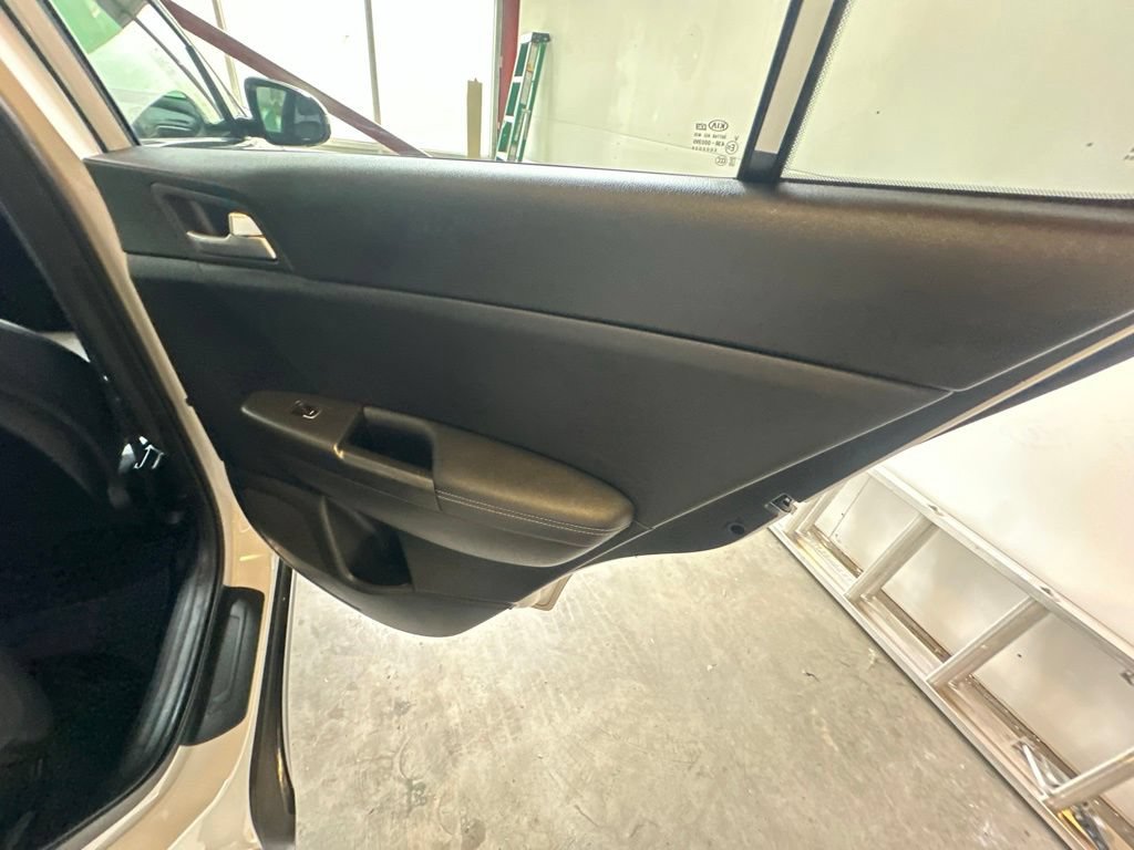 Used 2022 Kia Sportage Nightfall Edition AWD/4WD image 31