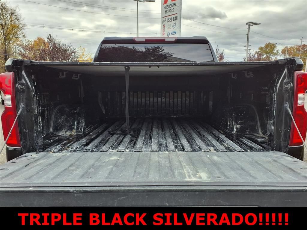 Used 2023 Chevrolet Silverado 1500 RST AWD/4WD image 6