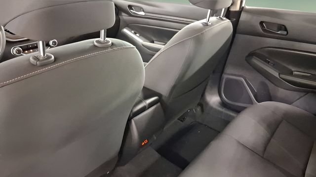 Used 2025 Nissan Altima 2.5 SV FWD image 23