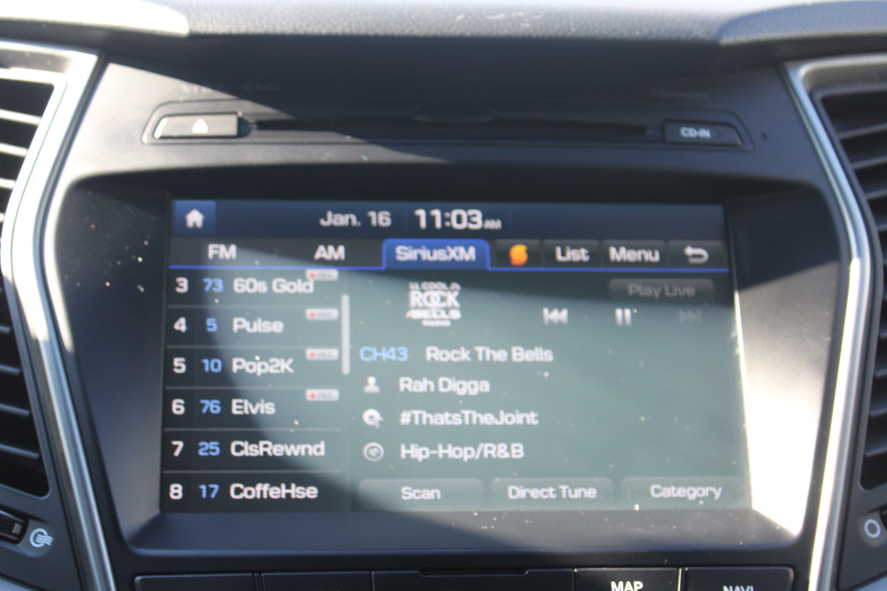 Used 2018 Hyundai Santa Fe Sport image 17