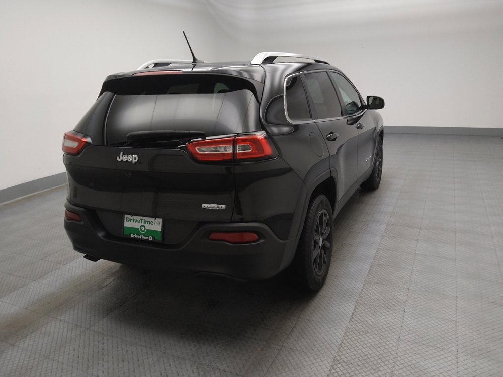 Used 2016 Jeep Cherokee Latitude w/ Cold Weather Group image 9