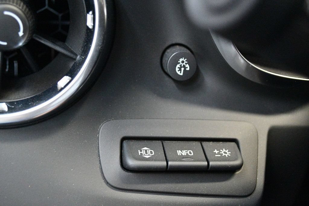 Used 2018 Chevrolet Camaro ZL1 RWD image 65