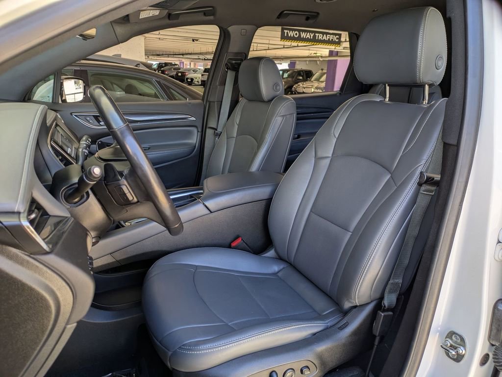 Used 2024 Buick Enclave Premium AWD/4WD image 23