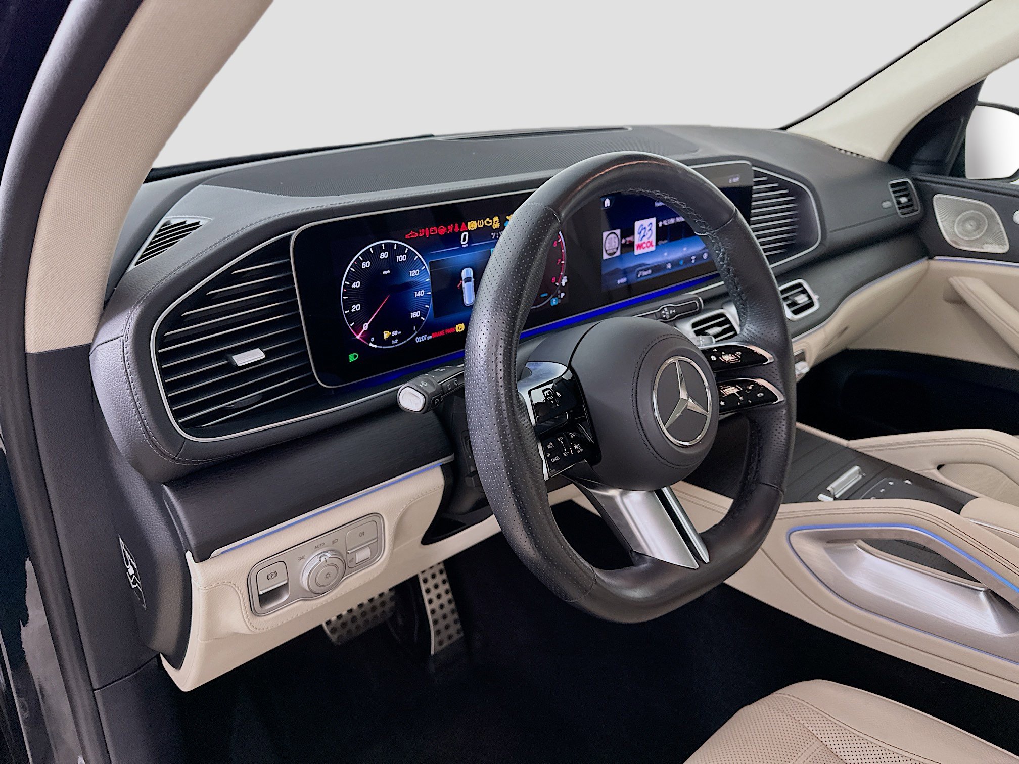 Certified 2025 Mercedes-Benz GLS 450 4MATIC image 9