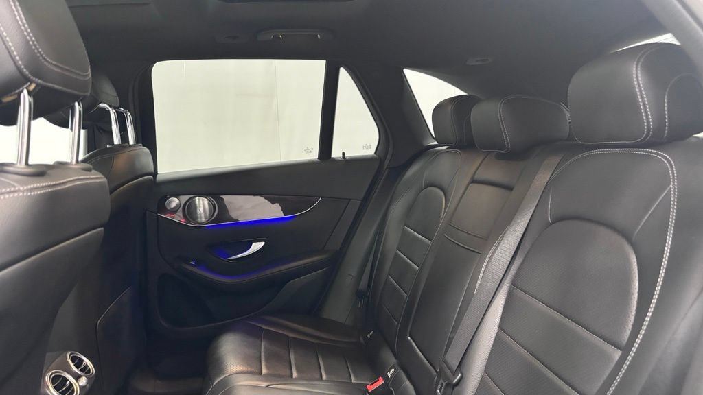 Used 2020 Mercedes-Benz GLC 300 4MATIC image 22