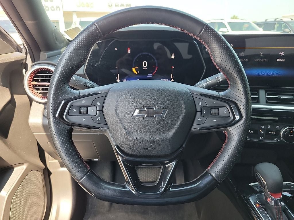 Used 2024 Chevrolet Trax RS w/ Driver Confidence Package FWD image 20