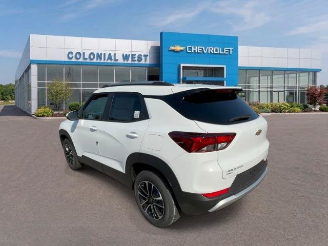 New 2026 Chevrolet TrailBlazer LT w/ LT Cold Weather Package AWD/4WD image 3