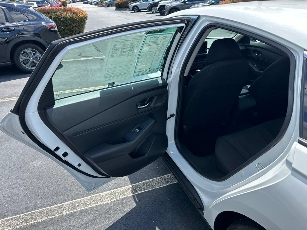 Certified 2023 Honda Accord EX image 12