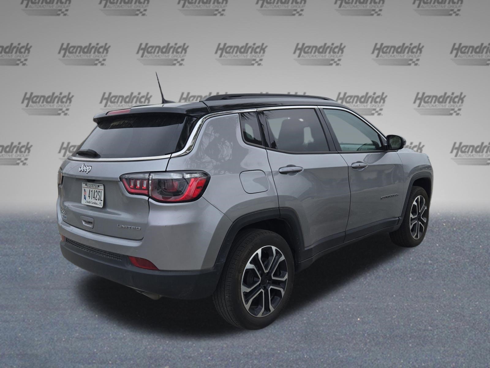 Used 2022 Jeep Compass Limited image 7