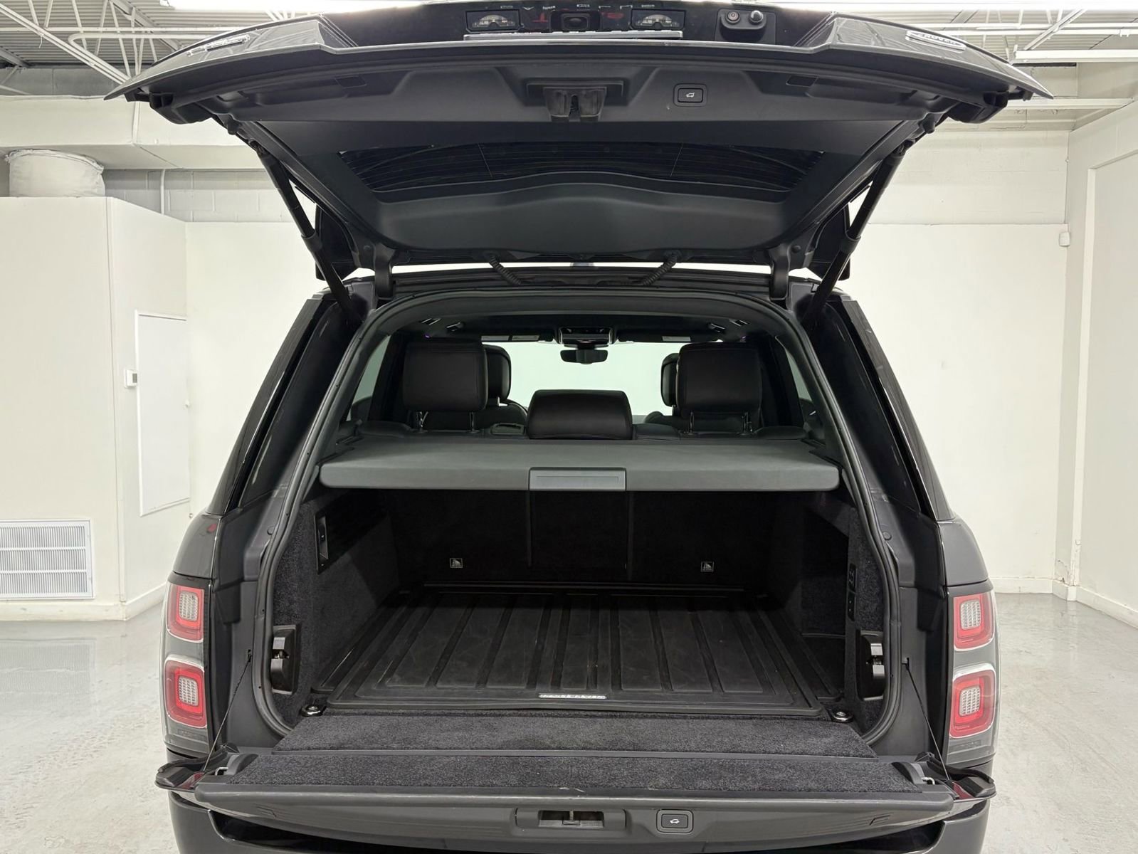 Used 2020 Land Rover Range Rover HSE AWD/4WD image 46