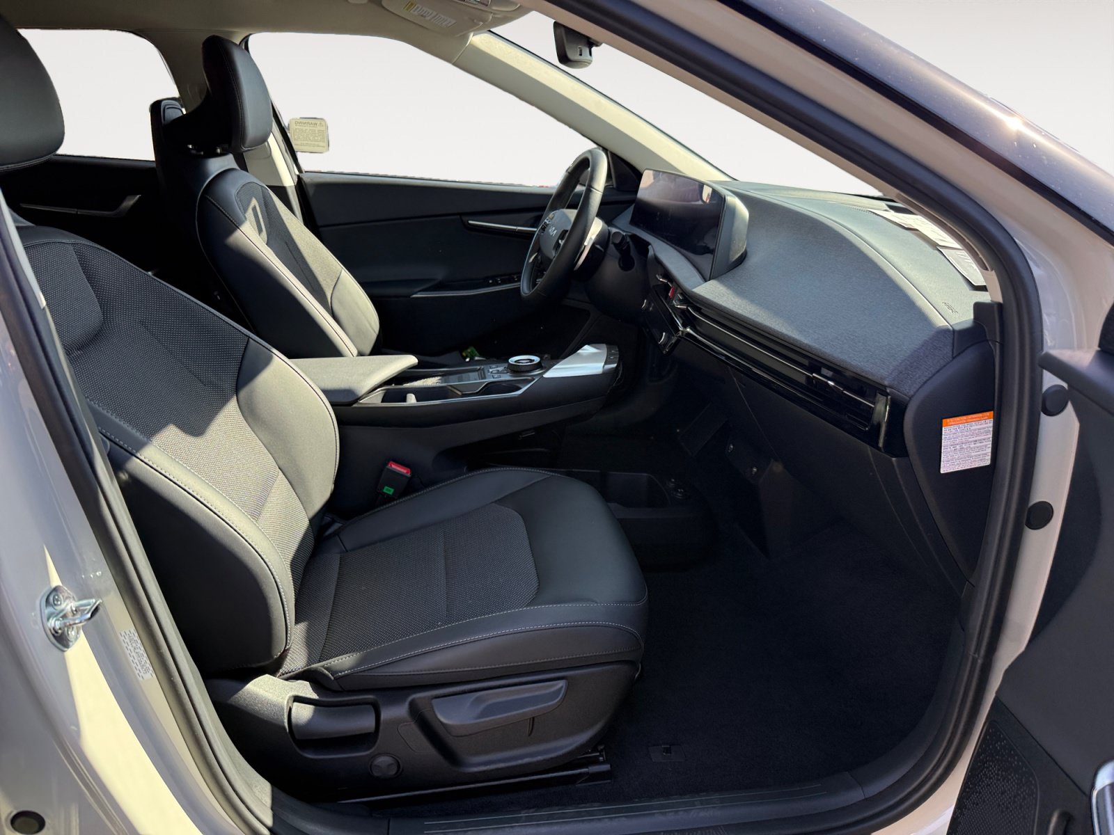 Used 2024 Kia EV6 Light RWD image 19