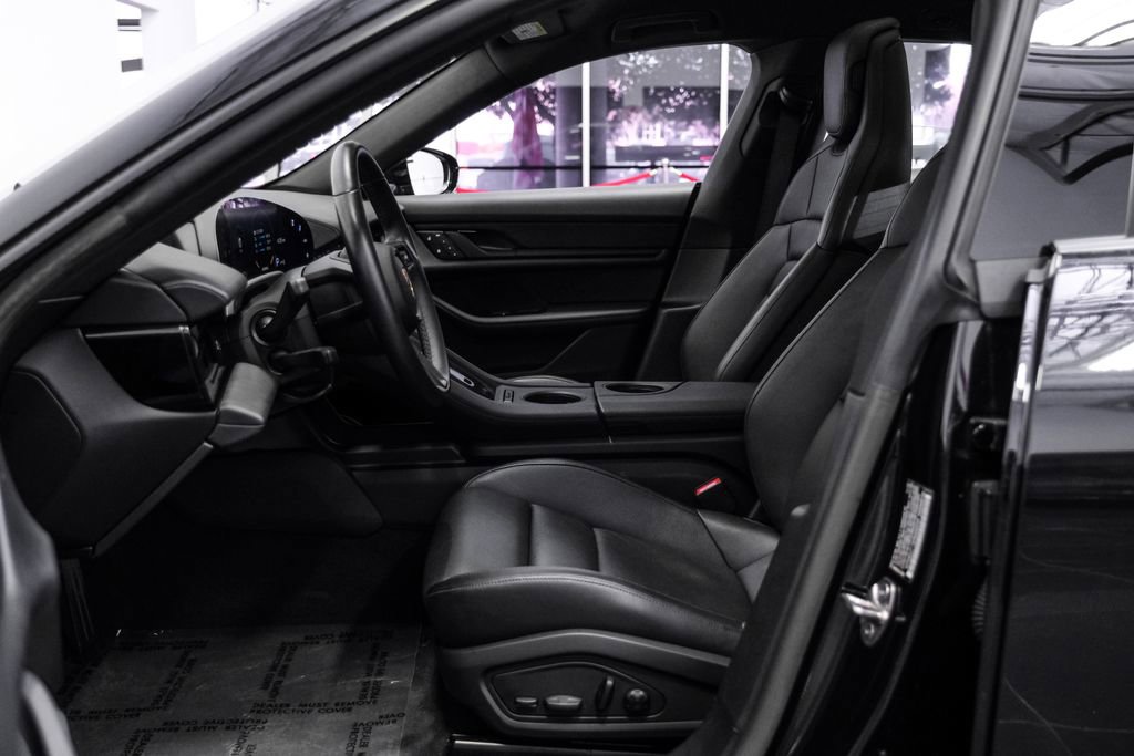 Used 2023 Porsche Taycan 4 Cross Turismo image 4