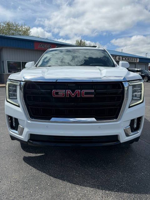 Used 2022 GMC Yukon SLE w/ Gmc Pro Safety Plus Package AWD/4WD image 3