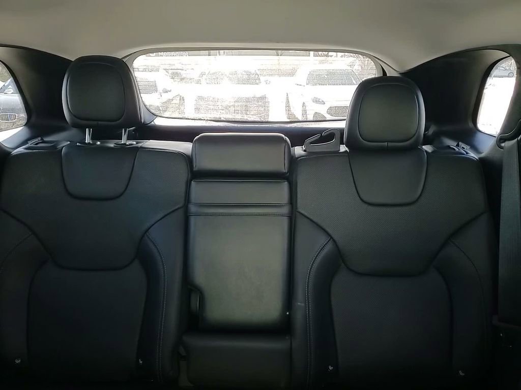 Used 2019 Jeep Cherokee Limited image 34