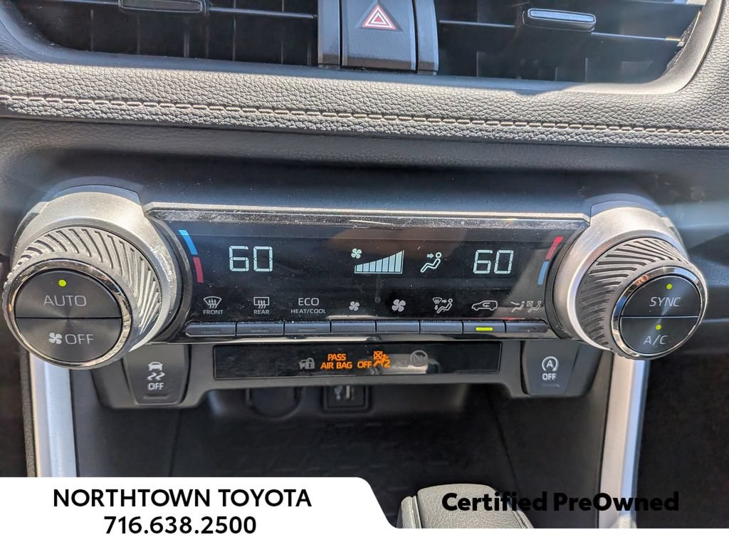 Used 2025 Toyota RAV4 XLE AWD/4WD image 19