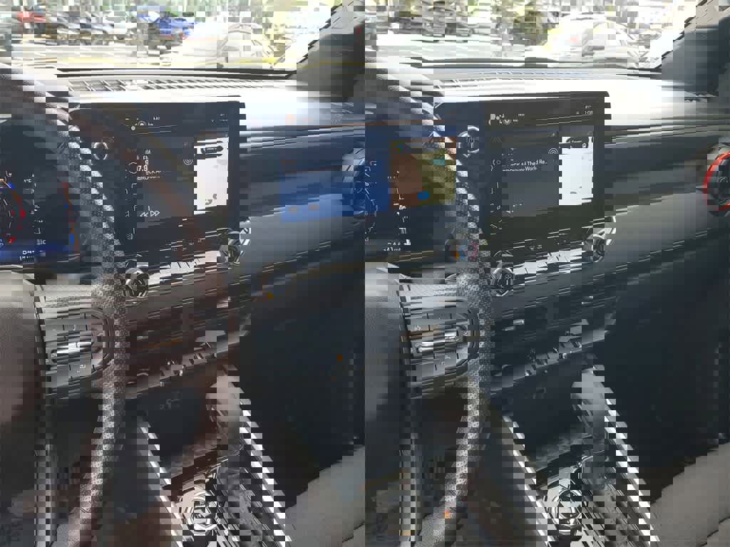 Used 2023 Chevrolet Colorado Trail Boss w/ Technology Package image 31