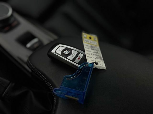 Used 2019 BMW M4 Convertible w/ Competition Package image 35