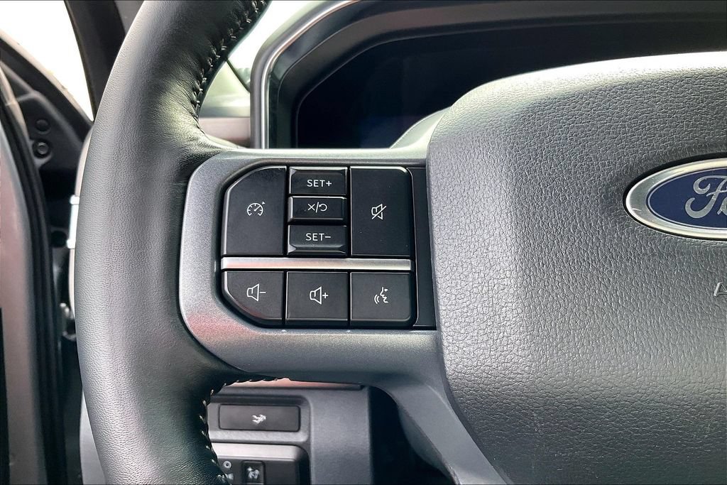 Used 2024 Ford F350 Lariat AWD/4WD image 22