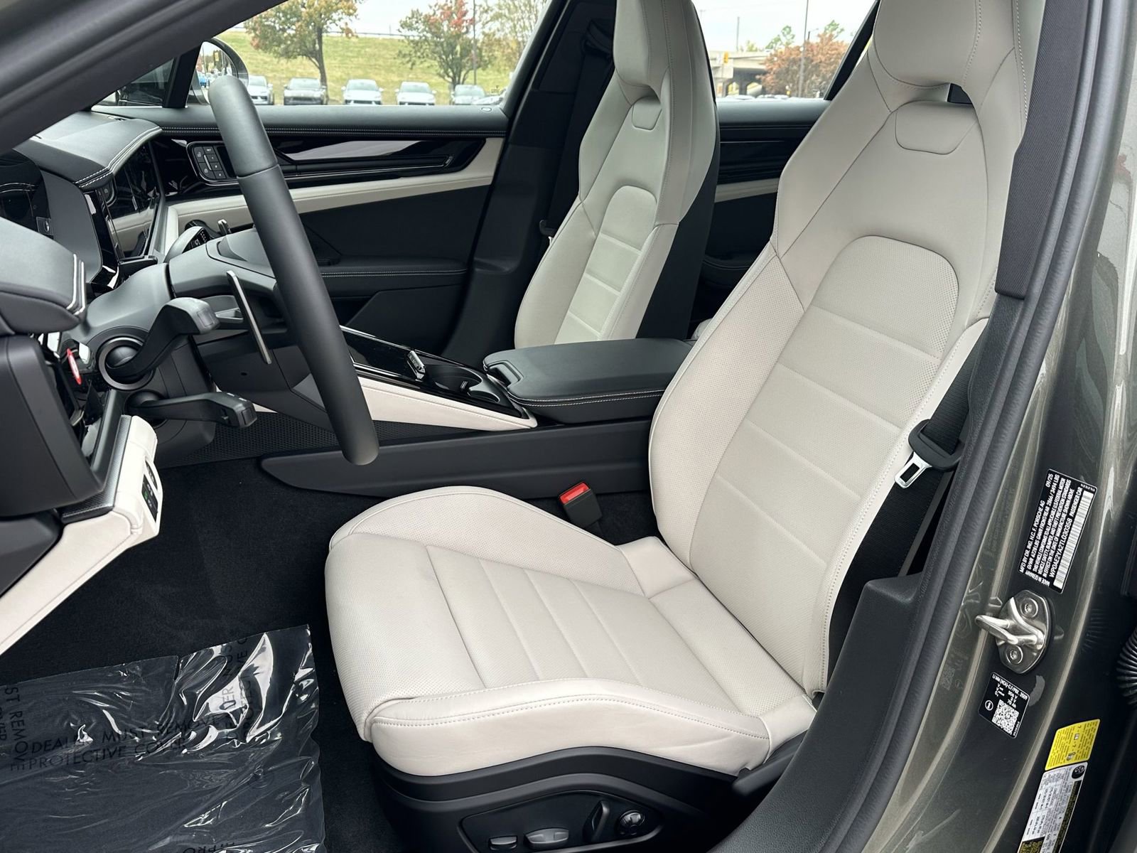 New 2026 Porsche Panamera 4 image 5