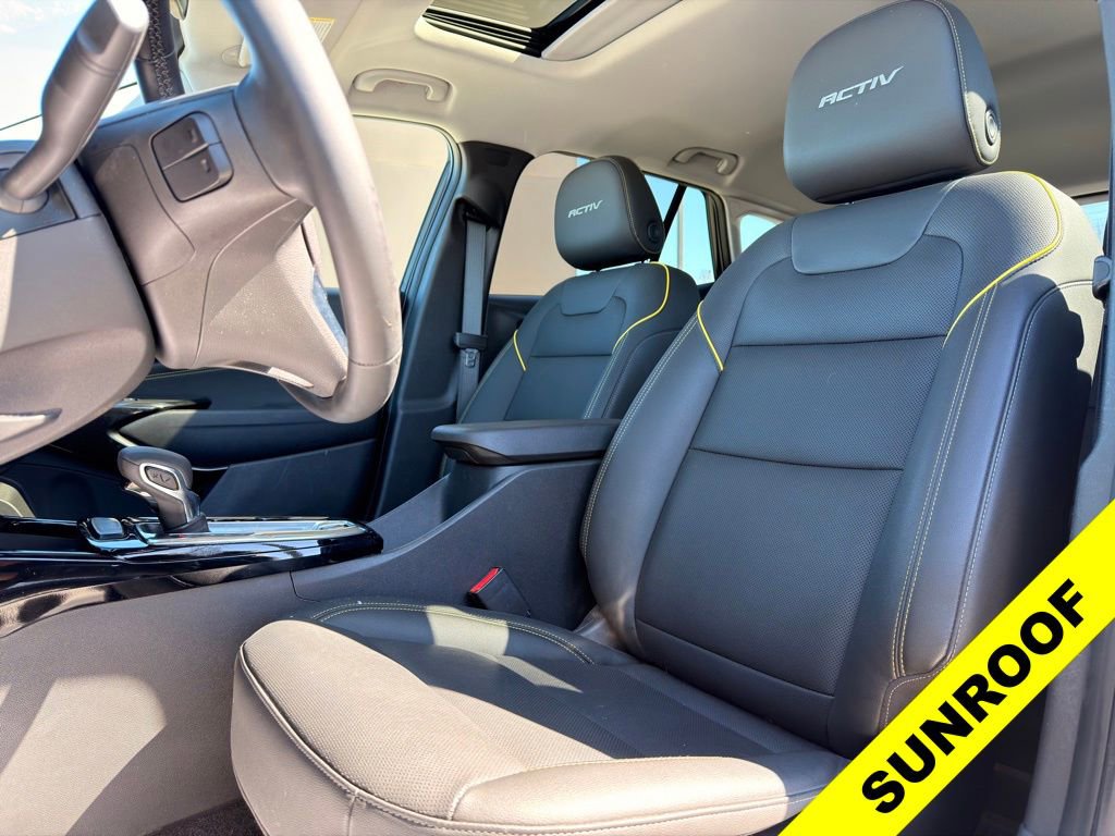 Used 2024 Chevrolet Trax ACTIV w/ Sunroof Package image 27