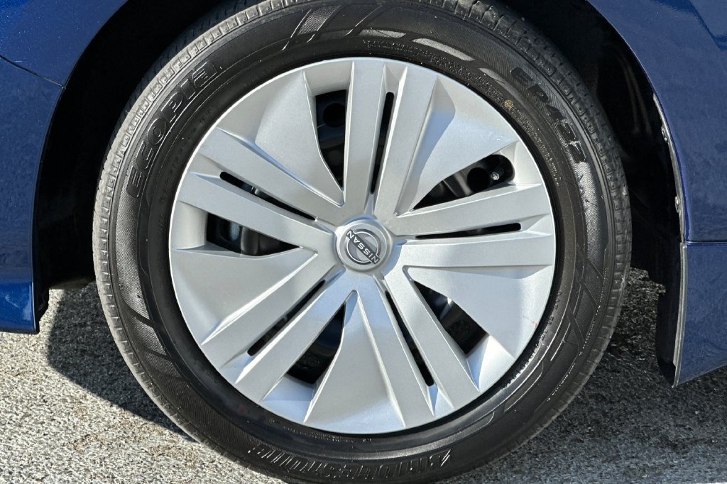 Used 2025 Nissan Leaf S FWD image 25
