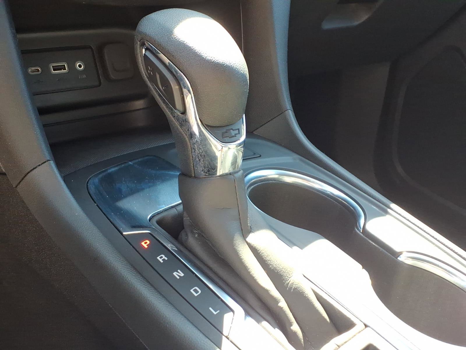 Used 2024 Chevrolet Equinox LT FWD image 15