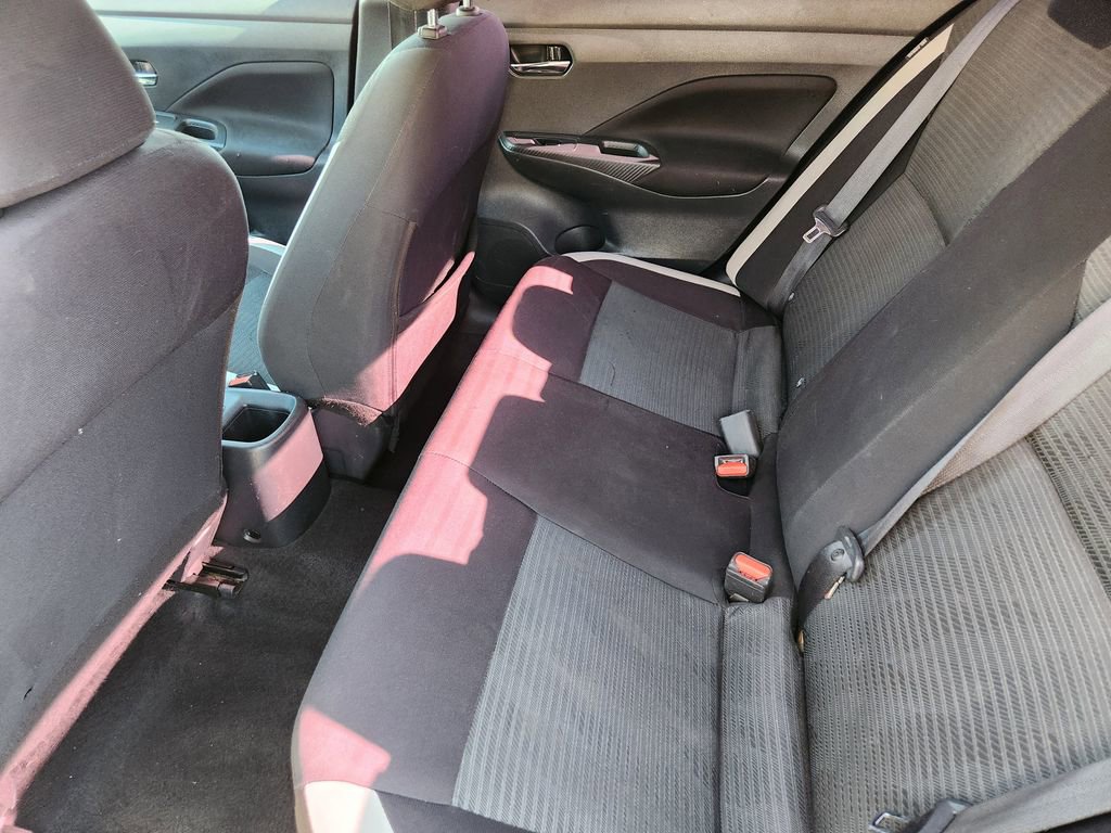 Used 2021 Nissan Versa SV image 29