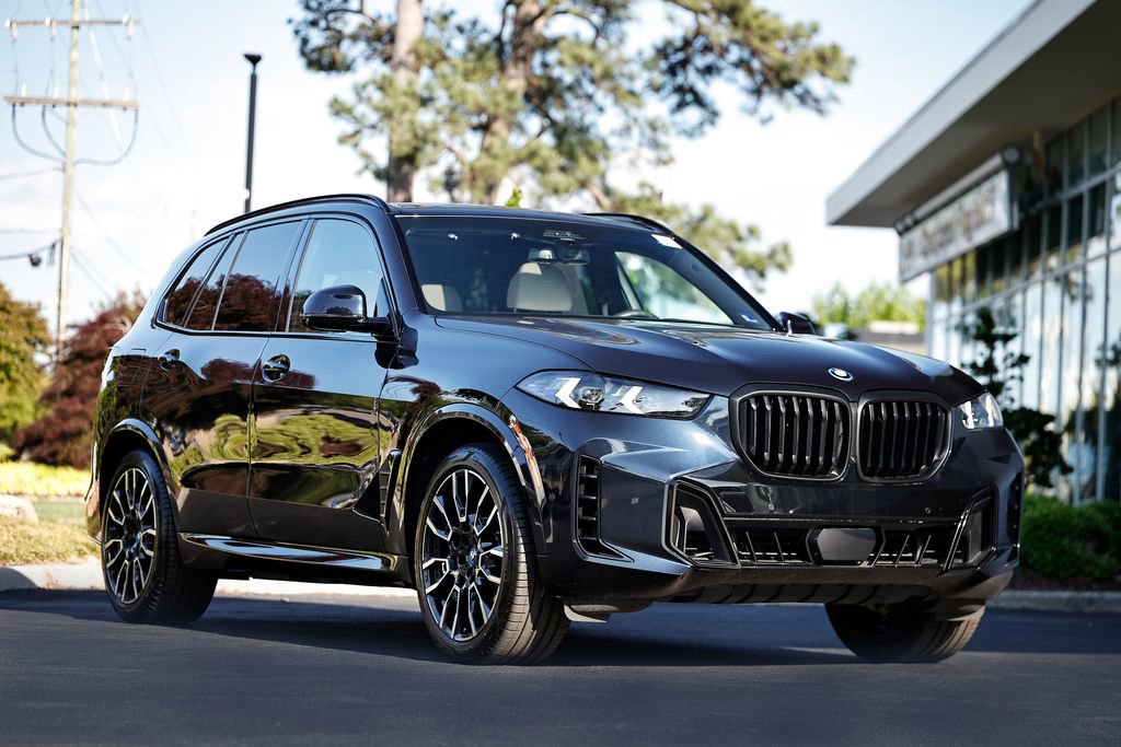 Certified 2025 BMW X5 xDrive50e w/ M Sport Package AWD/4WD image 1