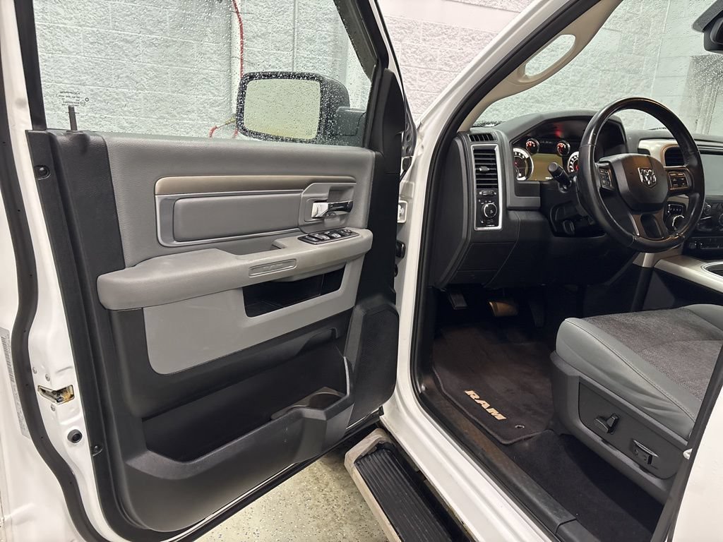 Used 2017 RAM 1500 Big Horn AWD/4WD image 14