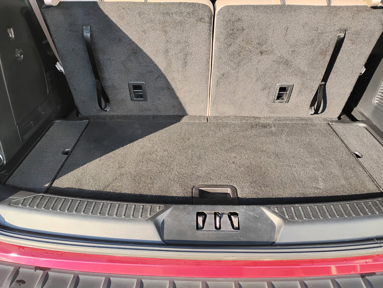 Used 2022 Ford Explorer XLT w/ Equipment Group 202A image 22