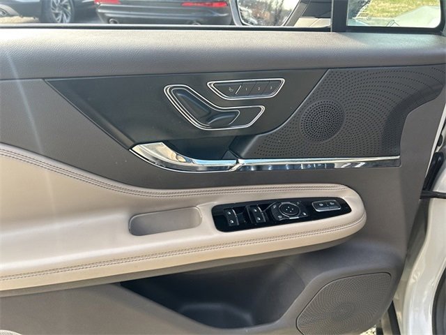 Used 2023 Lincoln Corsair FWD w/ Equipment Group 101A image 16