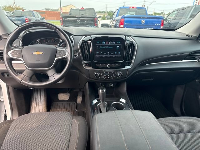 Used 2018 Chevrolet Traverse LT AWD/4WD image 16