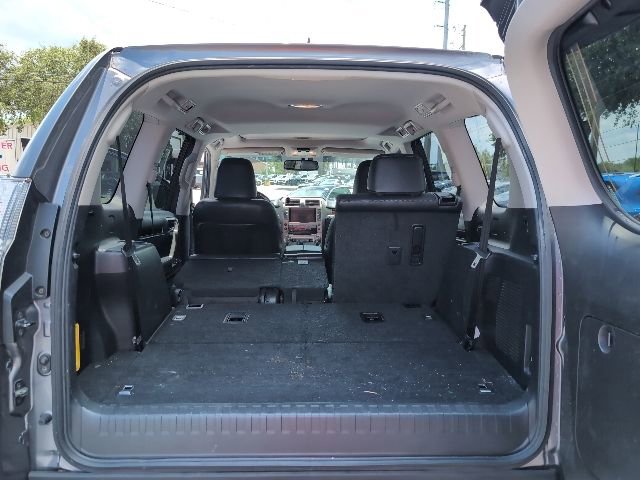 Used 2015 Lexus GX 460 w/ Premium Package AWD/4WD image 29
