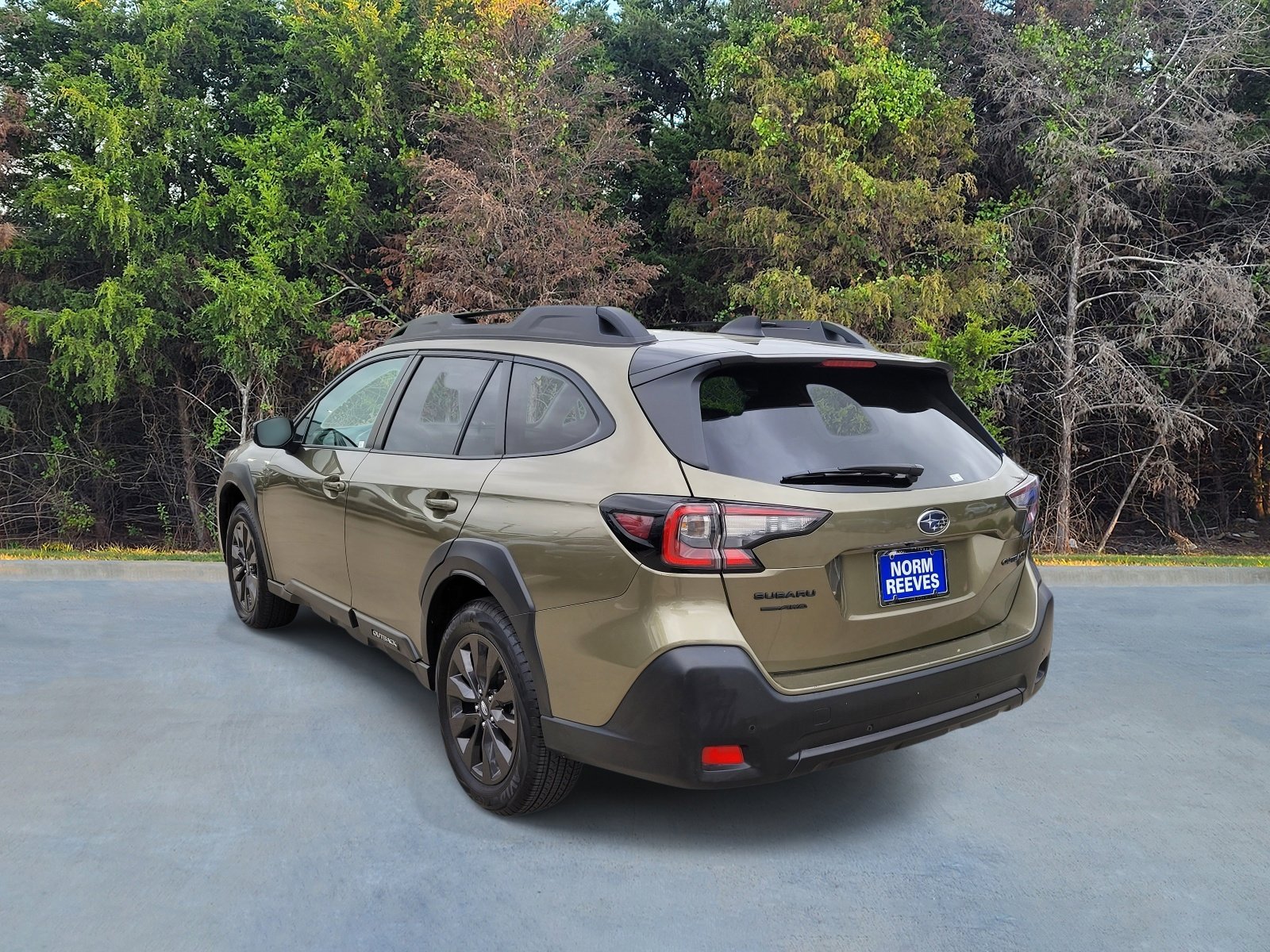 Used 2025 Subaru Outback Onyx Edition AWD/4WD image 21