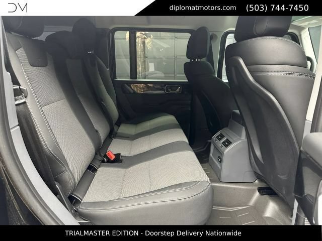 Used 2024 INEOS Grenadier Station Wagon AWD/4WD image 20