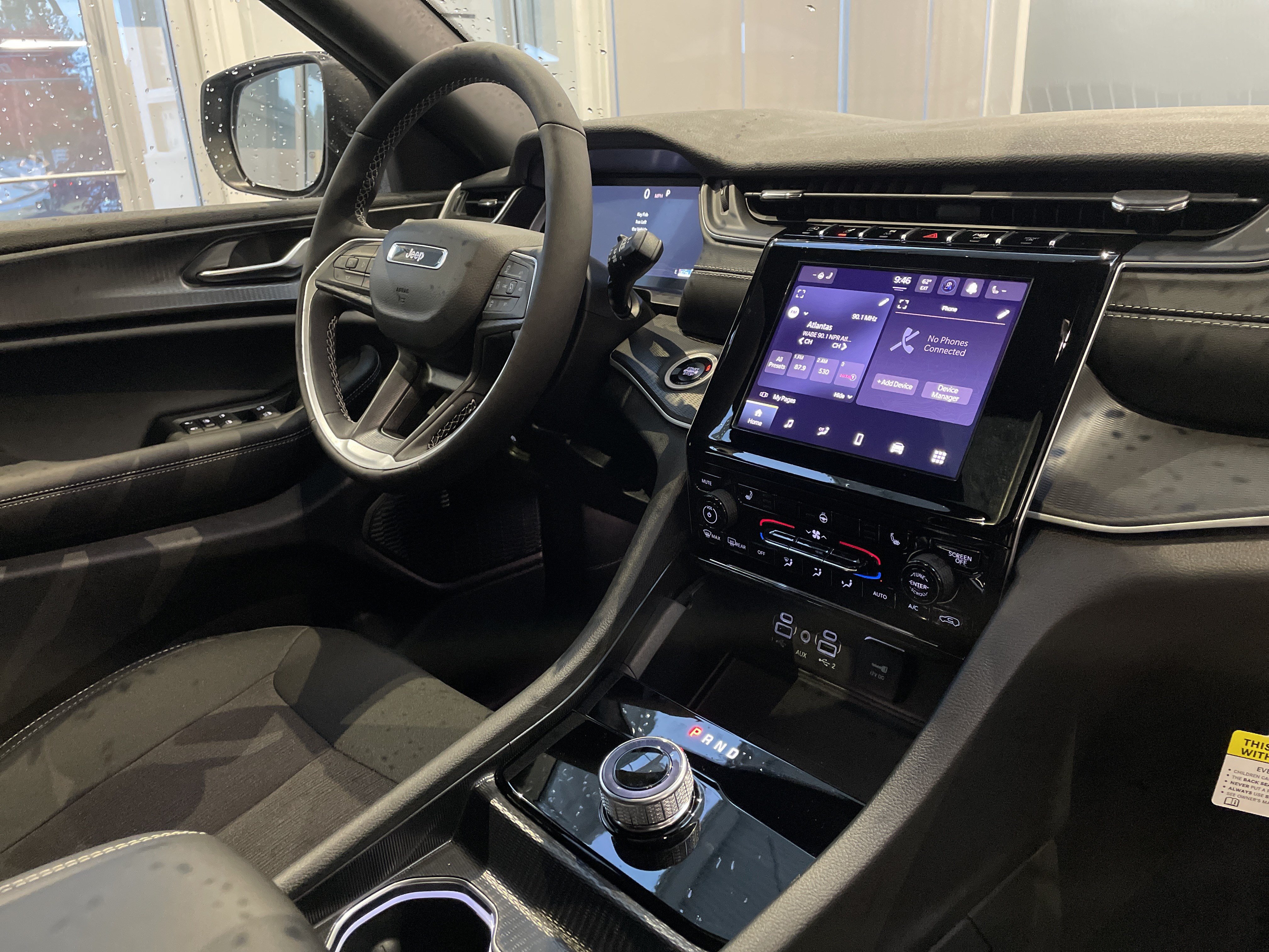 New 2025 Jeep Grand Cherokee Laredo RWD image 31