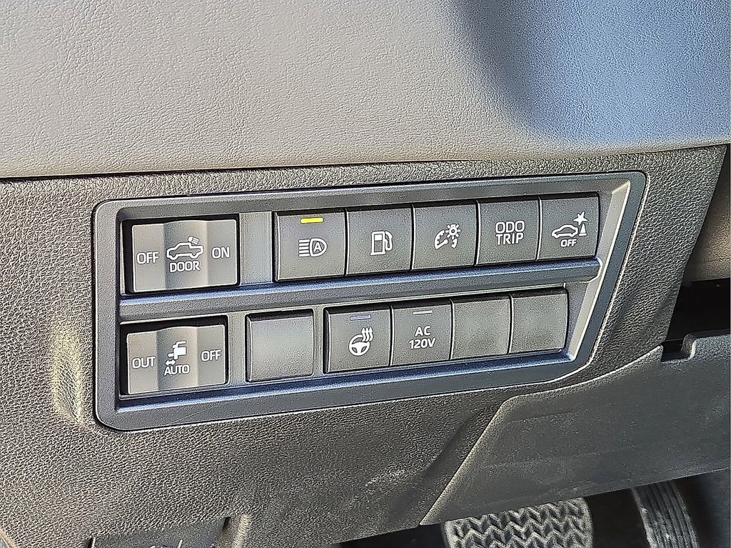 Used 2026 Toyota Tundra Platinum image 23