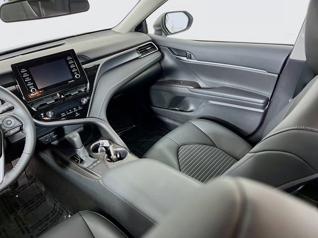 Used 2023 Toyota Camry SE w/ Protection Package (Q2) (TMS) image 21