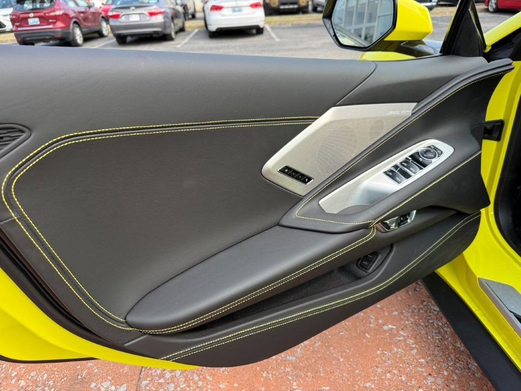 Used 2024 Chevrolet Corvette Stingray Premium Conv w/ Z51 Performance Package RWD image 11